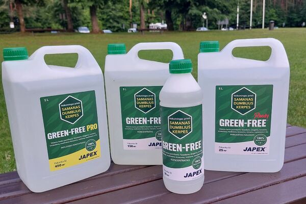 Green Free Savaiminis stogo išsivalymas nuo samanų