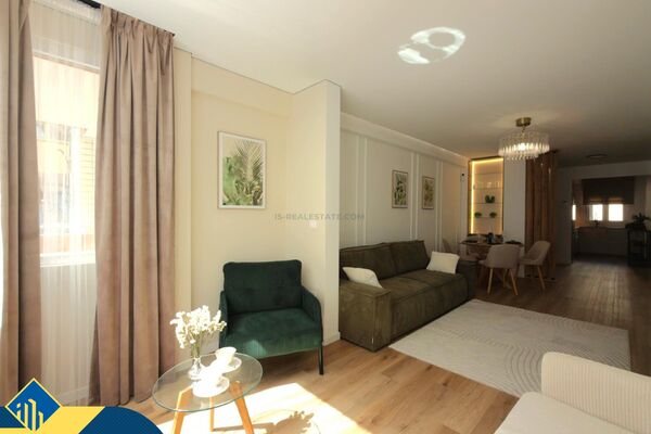 Renovuotas apartamentas su terasa, Alicante provincijoje, Torrevieja mieste, Playa del Cura rajone. 