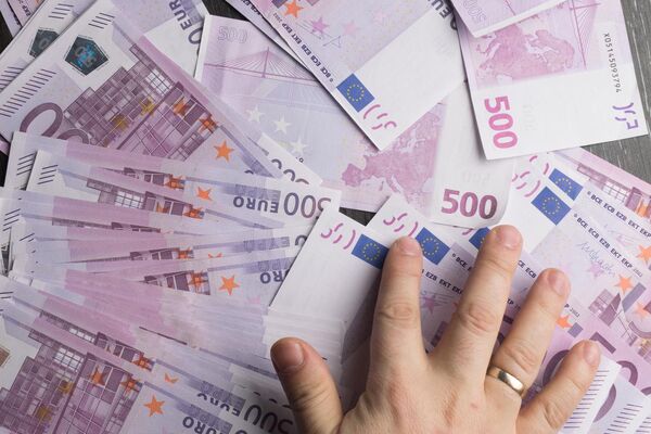 Tūkstančiai patenkintų klientų greitai gavo finansavimą.