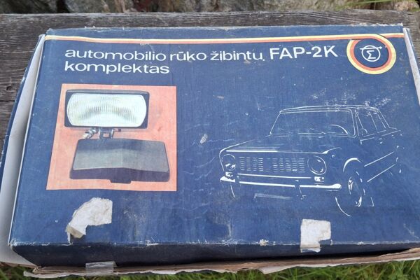 Parduodamas rūko žibintų komplektas