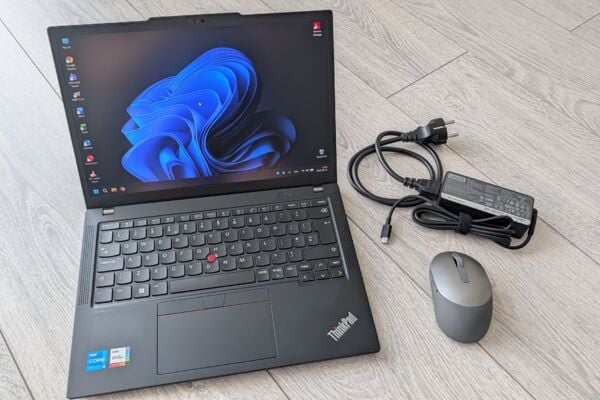 Lenovo Thinkpad X13 Gen4 / i5 1335u / 16gb / 512gb