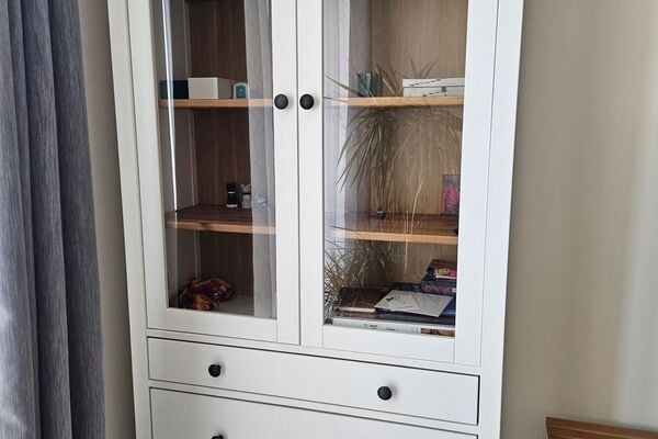 Ikea Hemnes spinta