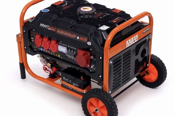 Trifazis elektros generatorius 3500 W Kd163