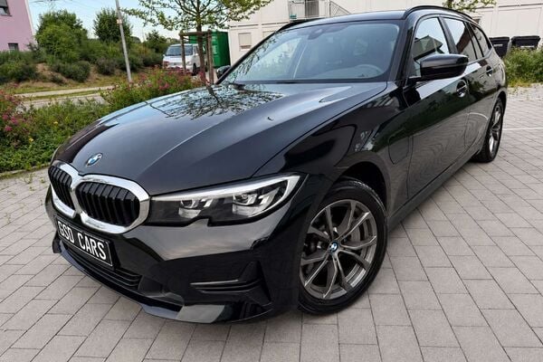 BMW 330