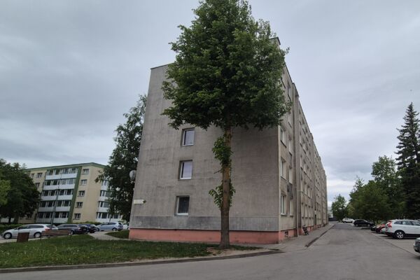 3 Kambarių Butas Puikioje Vietoje, Naujosios Akmenės Miesto Centre