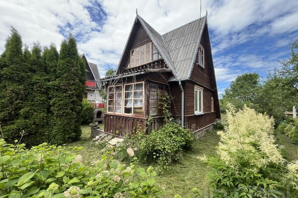 Panevėžio r. sav., Daukniškiai (Panevėžio sen.), Ąžuolų g.