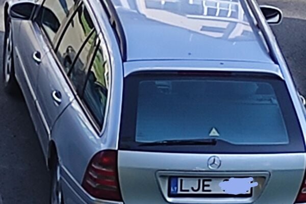 Mercedes-Benz C 220