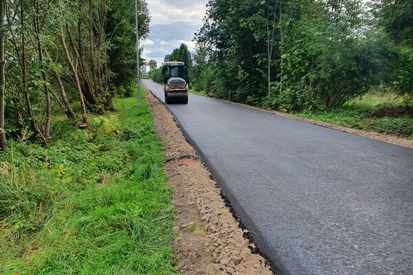 Senas Rąstinis namas su dideliu sklypu Jiezno mieste gražioje ramioje vietoje