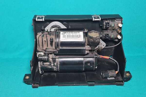 Rqg 100041, Land-Rover Discovery Kitas Autodalys