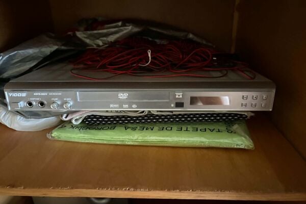 Dvd leistuvas su kolonėlėm  DVD Grotuvai
