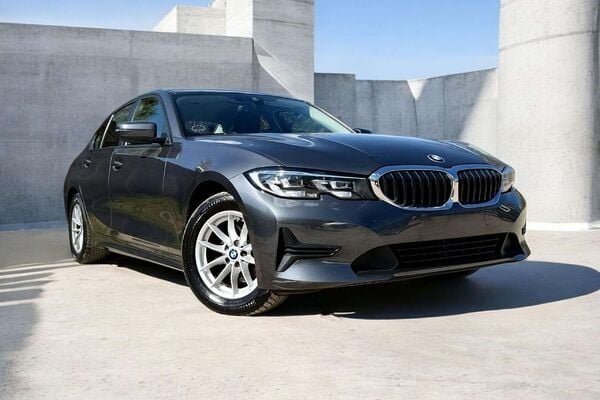 BMW 320