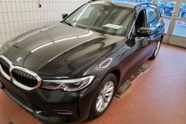 BMW 320