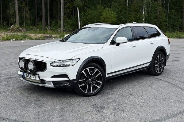Volvo V90 Cross Country