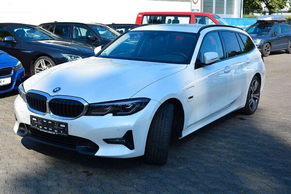 BMW 330