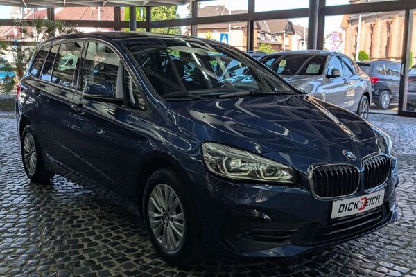BMW 218