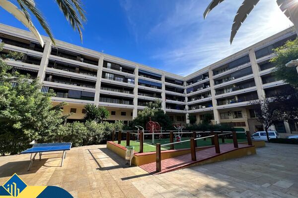 Duplex penthouse apartamentas su terasa, Alicante provincijoje, Guardamar del Segura mieste. 5 kamba