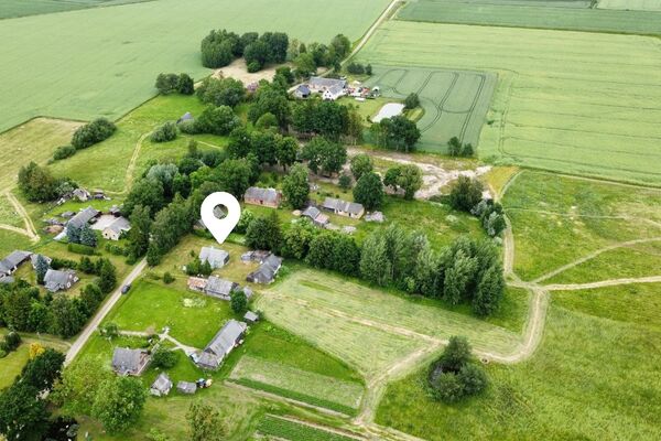 Parduodama sodyba išsimokėtinai Pakruojo r., Noriūnų k., Ąžuolų g. 11