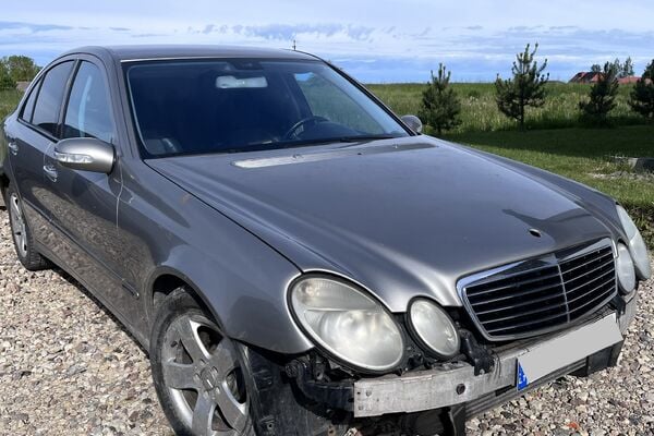 Mercedes benz e320 w211 elegance spalva 189u