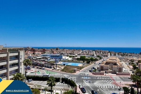 Penthouse apartamentas su bendru baseinu, Alicante provincijoje, Torrevieja mieste, La Mata rajone. 