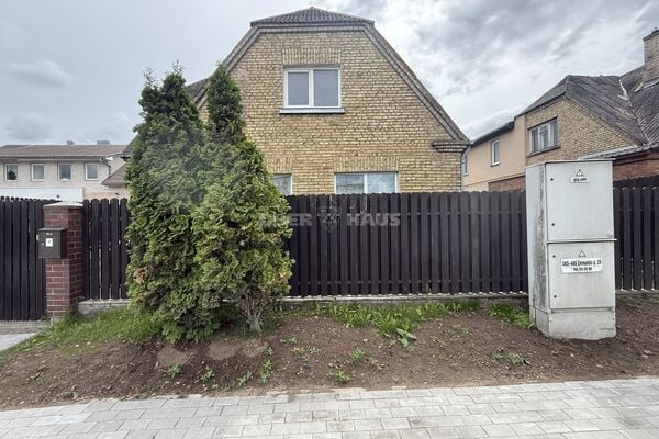 Šiauliai, Šiauliai, Žemaitės g.