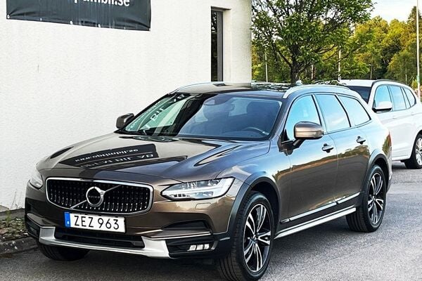 Volvo V90 Cross Country