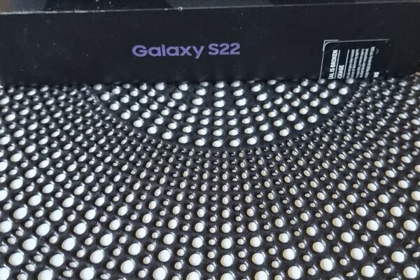 Samsung S22