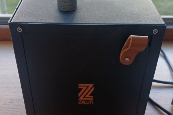 Naudotas profesionalus kvapų difuzorius Zaluti Air-1