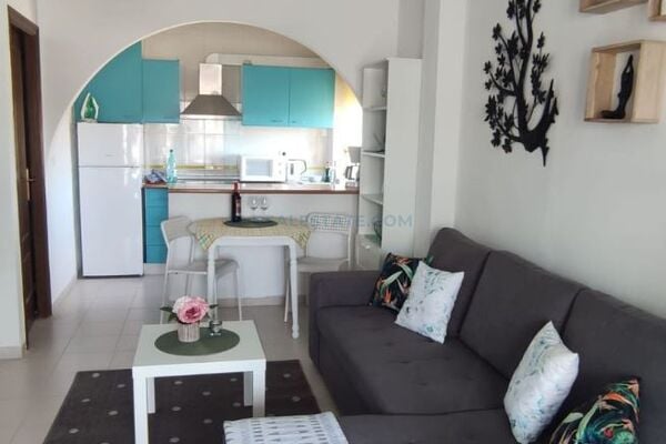 Apartamentas su bendru baseinu, Alicante provincijoje, Torrevieja mieste. 2 kambariai | 40 m² | 800 