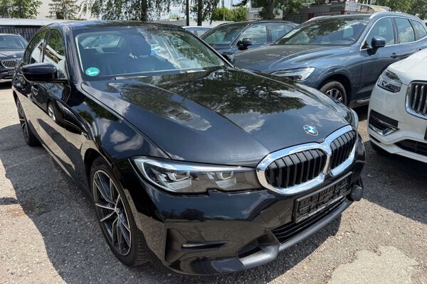 BMW 330