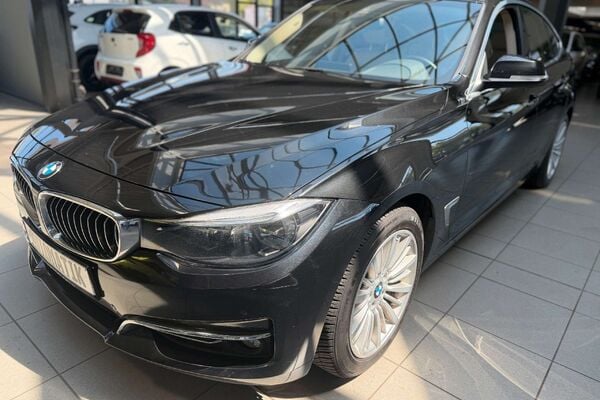BMW 320