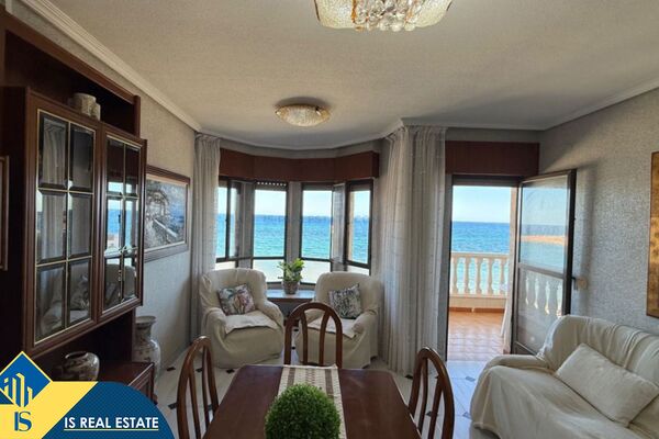 Apartamentas su terasa, Alicante provincijoje, Torrevieja mieste, Playa de los Locos rajone. 4 kamba