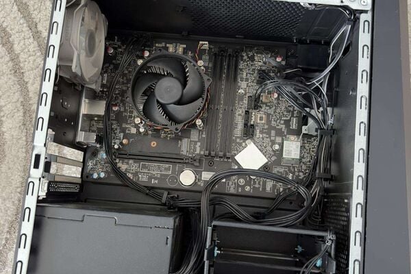 Plokštės su arba be priedu ir su W11-10 ir daug-daug kitu daliu