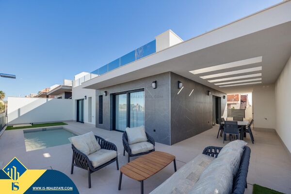 Vila su privačiu baseinu, Alicante provincijoje, Torrevieja mieste, La Mata rajone. 4 kambariai | 14