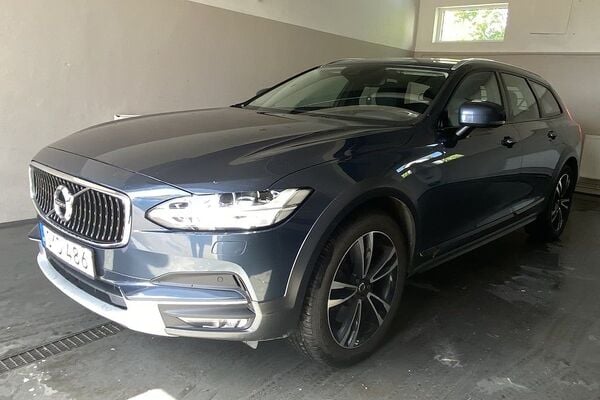 Volvo V90 Cross Country