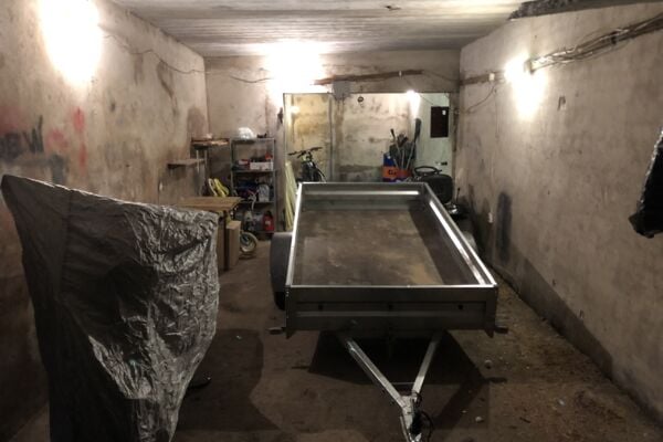 Parduodamas požeminis dvigubas mūrinis garažas su duobe Justiniškėse