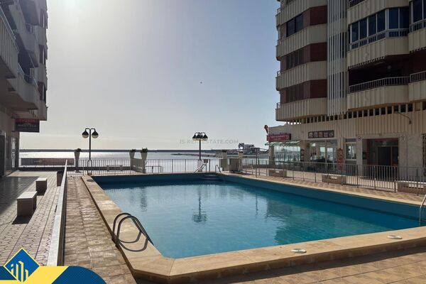Renovuotas apartamentas su bendru baseinu, Alicante provincijoje, Torrevieja mieste, Playa del Acequ