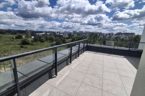 3k butas viršutiniame aukšte, su didele(32m²) terasa ir panorama į Vilnių