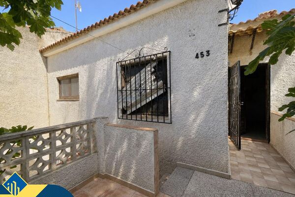 Bungalas su terasa, Alicante provincijoje, Torrevieja mieste, Torreta rajone. 3 kambariai | 64 m² | 