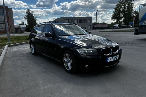 Parduodu, BMW 318 Universalas Autodalys