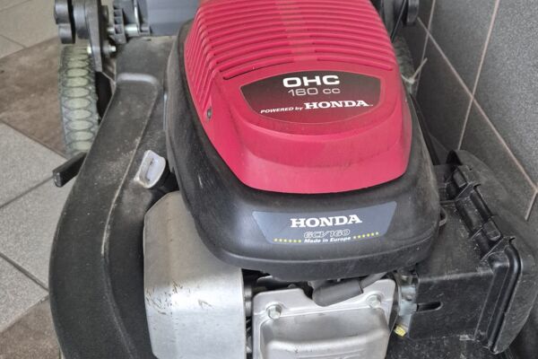 Castelgarden Ks 55 Mhs su Honda Gcv160 (160 cc) varikliu. Patikima benzininė vejapjovė, lengvai užsi