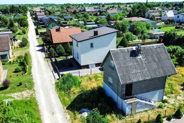 Parduodamas sodo namas Noreikiuose, sodų bendrijoje „Švendrelis“, itin patogioje vietoje – vos 6 min
