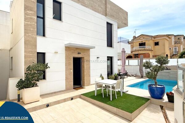 Vila su privačiu baseinu, Alicante provincijoje, Orihuela Costa mieste. 4 kambariai | 190 m² | 4.7 k