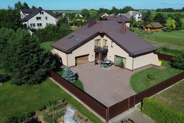 Šiaulių r. sav., Ginkūnai, Žiburių g.