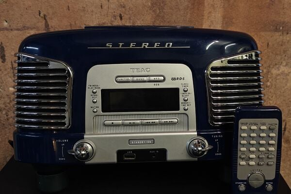  Parduodu Teac Sl 900 Usb, Cd ,Tuneris