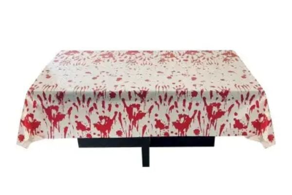 Staltiesė „Bloody Halloween“, 137 × 183 cm – Helovinui