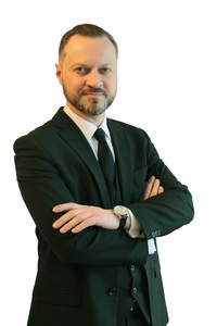 NT brokeris Ruslan Adaškevič